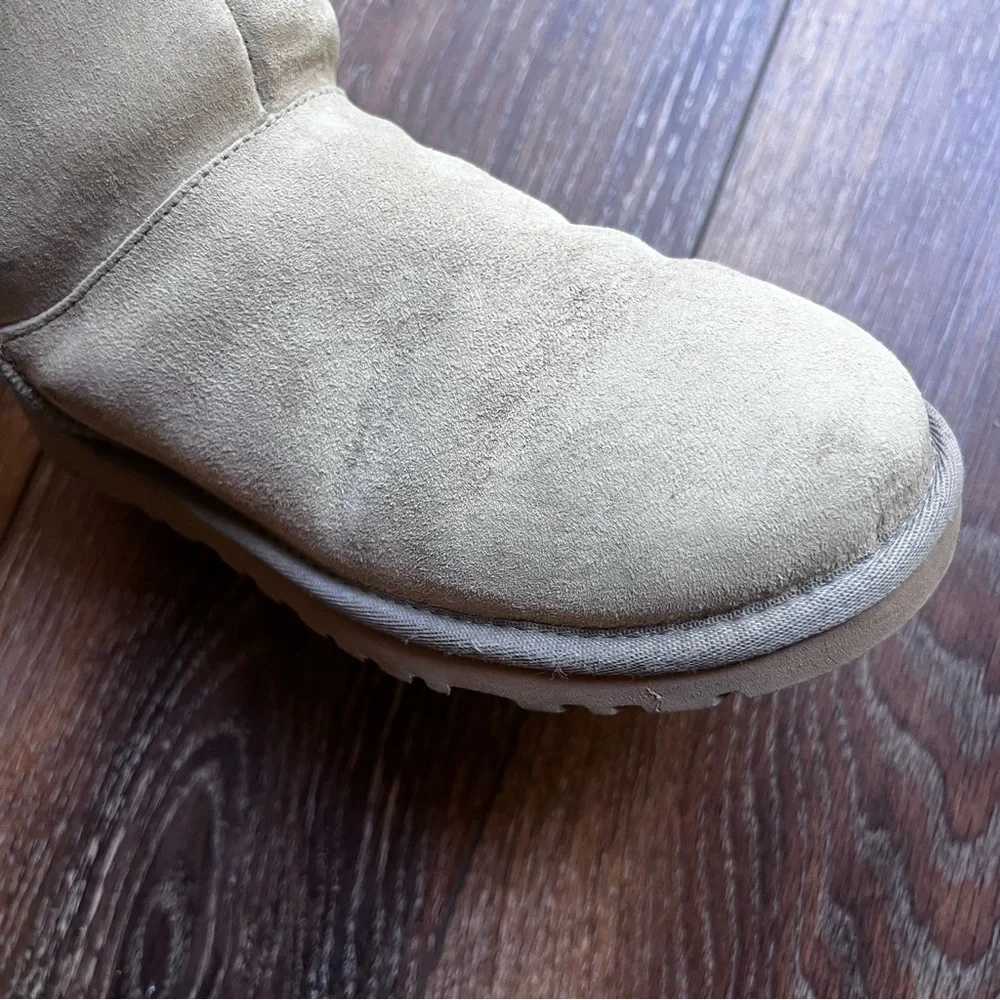 UGG Australia Women's REMORA BUCKLE BOOTS Ash Gray Size 6 - Picture 7 of 11